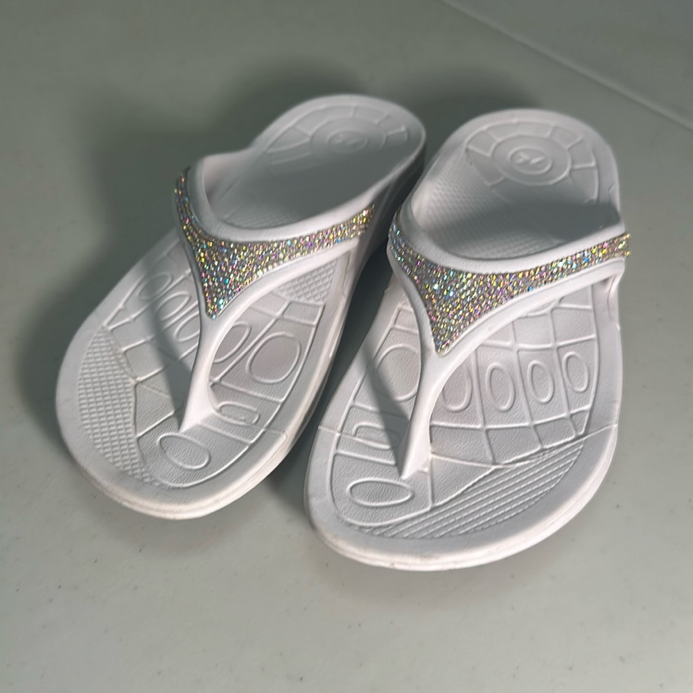 Lynco flip flop  bedazzled